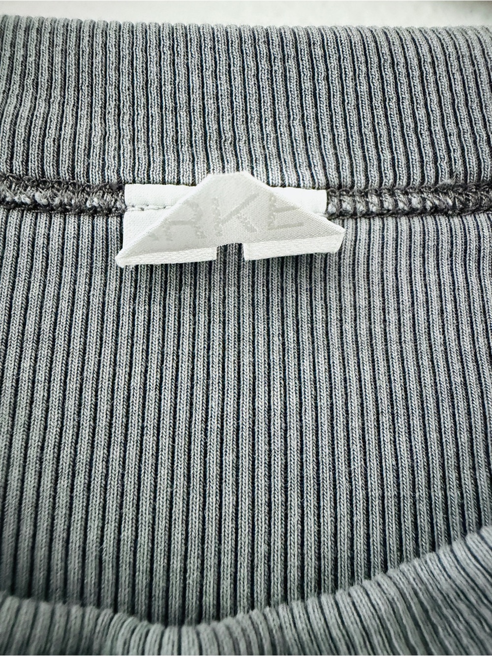 Arket Gray Ribbed Tee - Picture 5 of 7